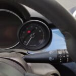 Pericolo in Agguato: Il Mistero del Segnale Stradale Triangolo con X