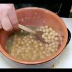 Coscia posteriore del cane gonfia: cause, sintomi e trattamenti