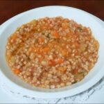 La tua pelle come nuova: scopri il miglior scrub viso fai da te!