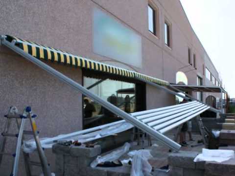Guida pratica per il montaggio delle tende da sole con guide laterali: facile e veloce!