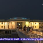 Padre lascia il lavoro per dedicarsi al figlio di meno di 1 anno: un gesto di amore