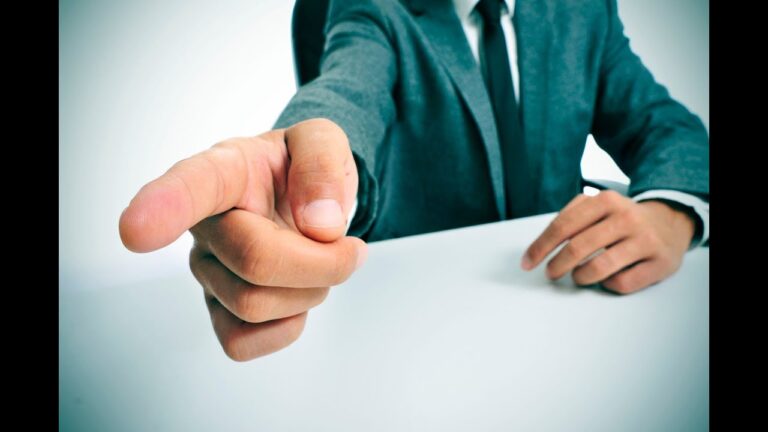 Scopri se è possibile licenziare un contratto a tempo indeterminato: tutto quello che devi sapere!