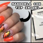 Unghie a mandorla corte: i colori estivi per una manicure trendy!